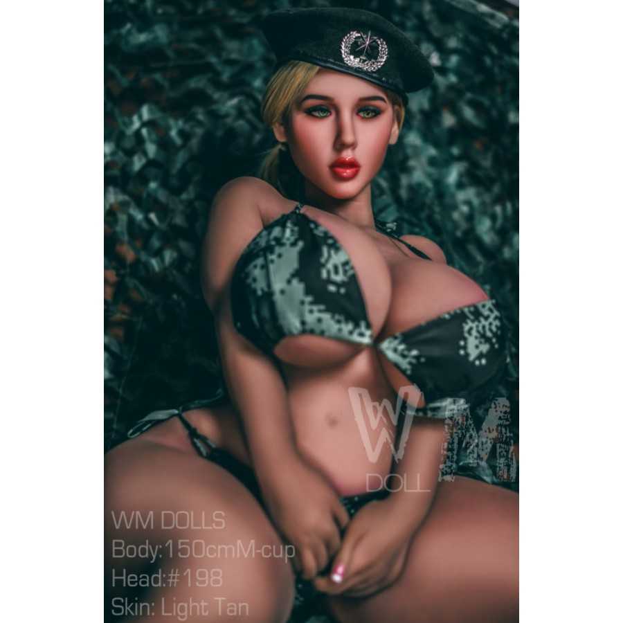 Klara 150cm Tomb Raider (4ft11)