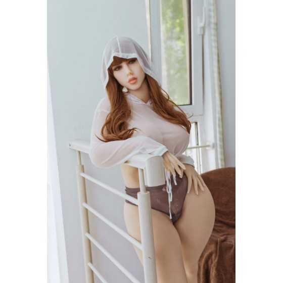 Eva 163cm Big Sister (5ft4)