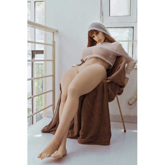 Eva 163cm Big Sister (5ft4)