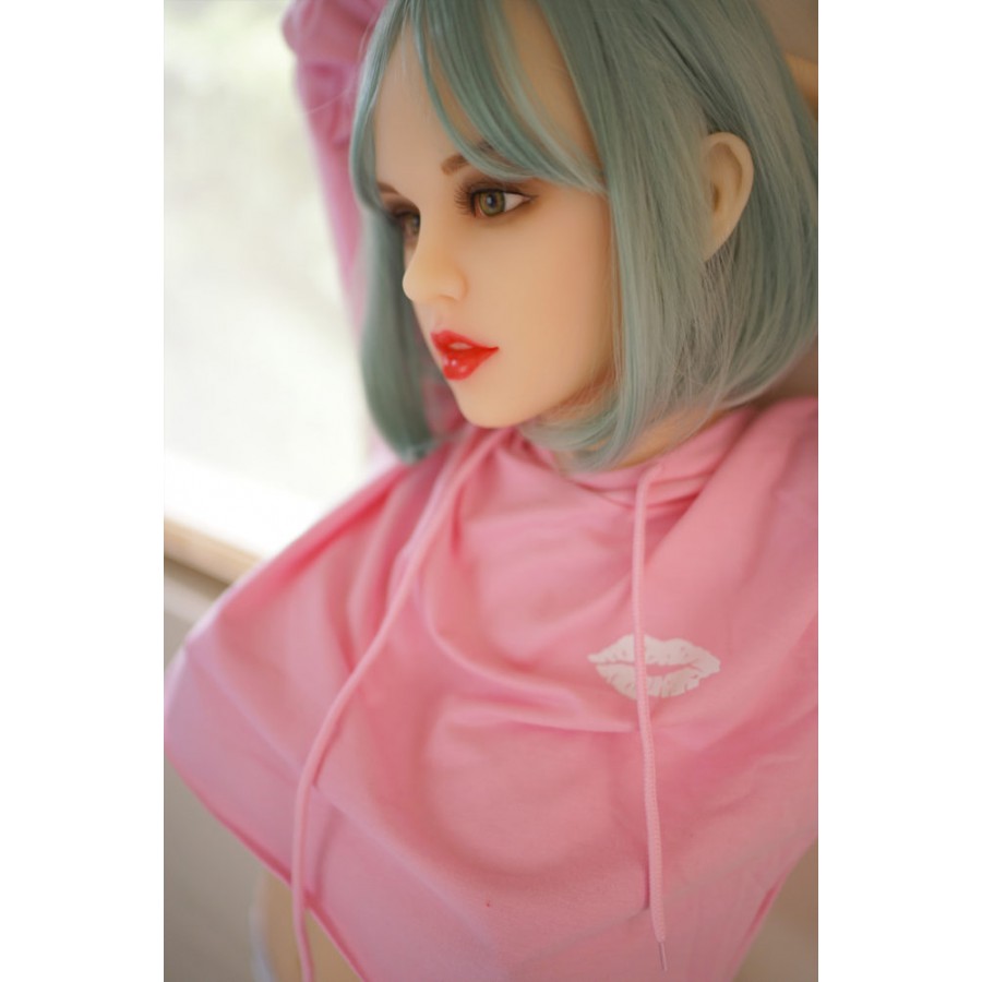 Maggy – 160cm (5ft3) Cute Daughter