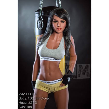 Danielle 166cm MMA Fighter (5ft4)