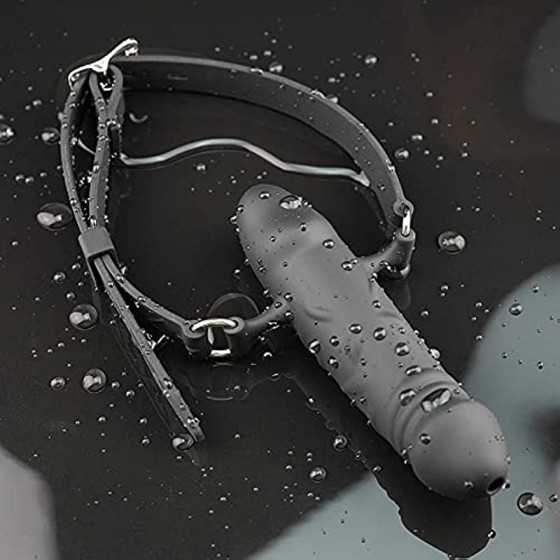 Wearable Adjustable Harness Penis Silicone Dildos with Hole Sex Toy for Lesbian Women